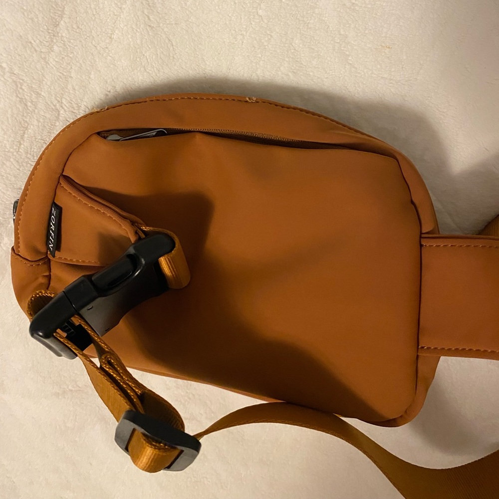 lululemon dupe belt bag (from amazon)
